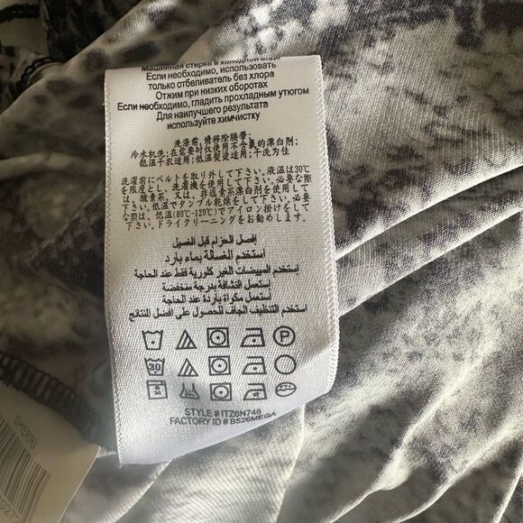 BCBGmaxazria Dress Snake Reptile Print size Large - Picture 7 of 8